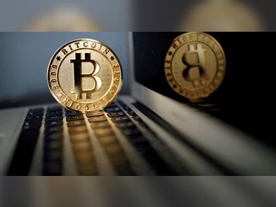 Bitcoin rises 3.4% to $24,584; up 39.7% from year low in June
