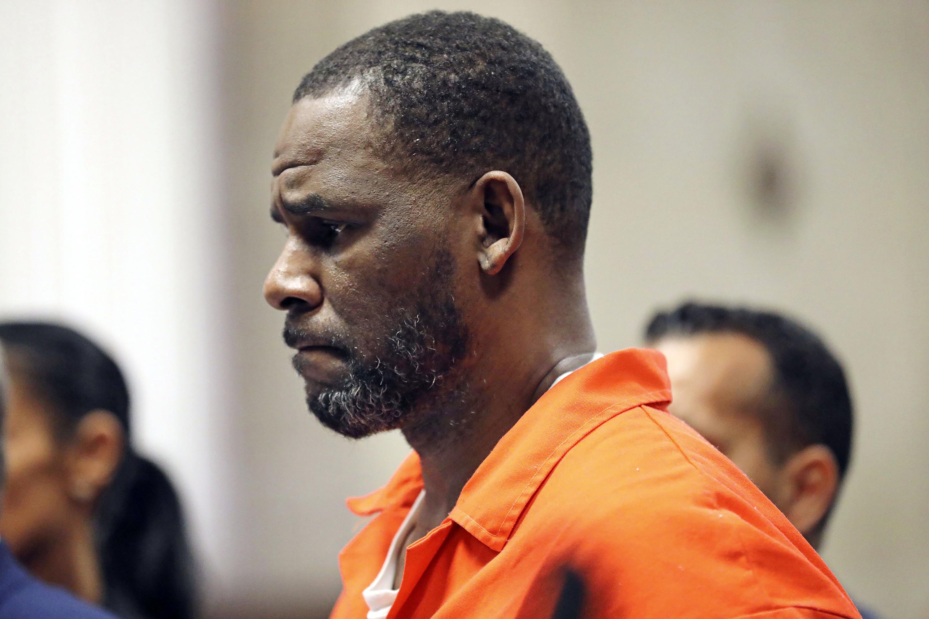 Feds: R. Kelly remains on suicide watch 'for his own safety'