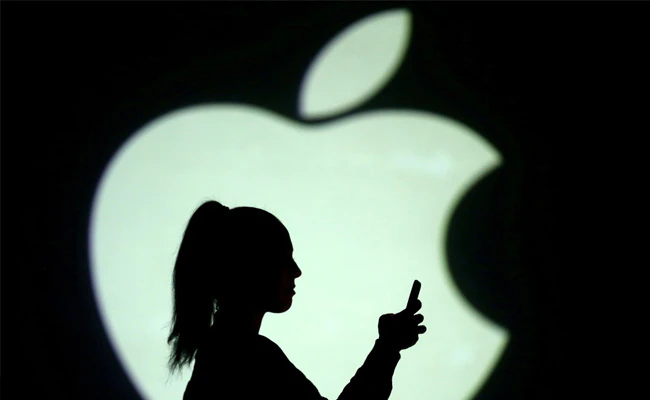 US Justice Department Drafting Potential Lawsuit Against Apple: Report