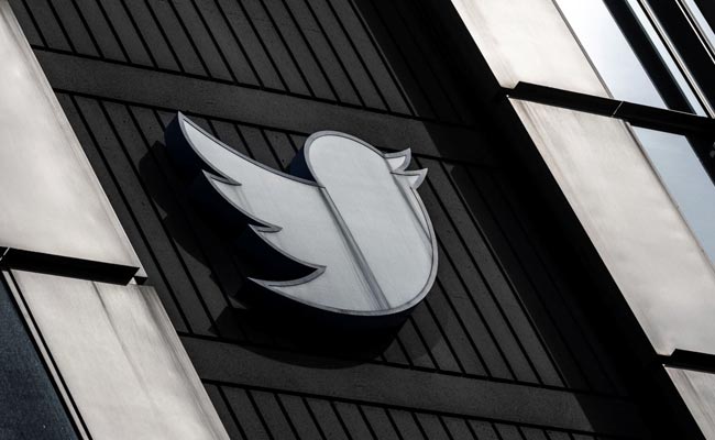Twitter Offers Incentives To Win Back Advertisers: Report