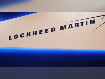 U.S. awards defense contract of over $1 billion to Lockheed Martin