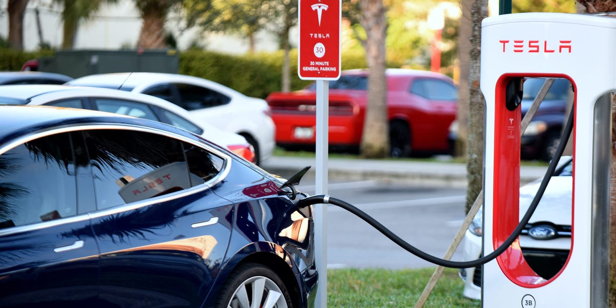 A YouTuber charged a non-Tesla EV at a Supercharger and it 'descended into chaos'