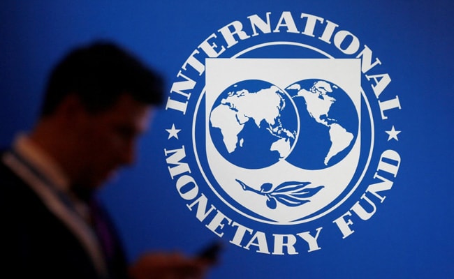 IMF Lowers Global Growth Forecast, Predicts Most Will Avoid Recession