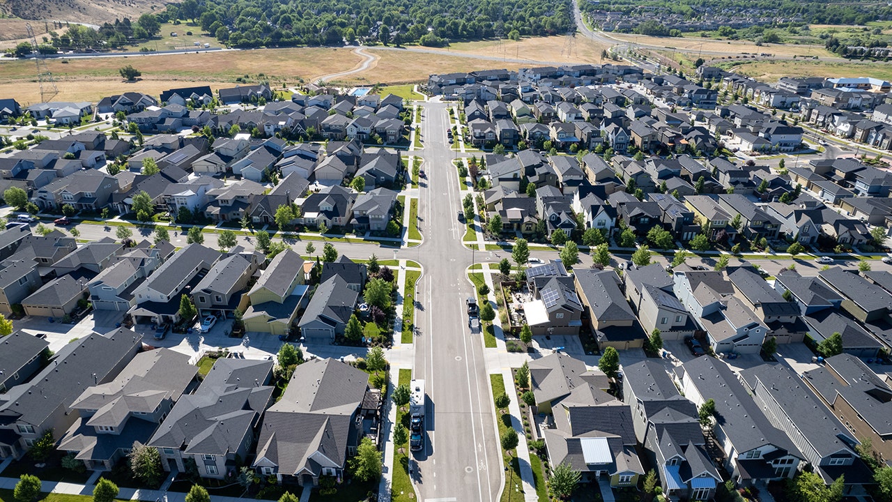 How to determine if an HOA is worth the monthly cost