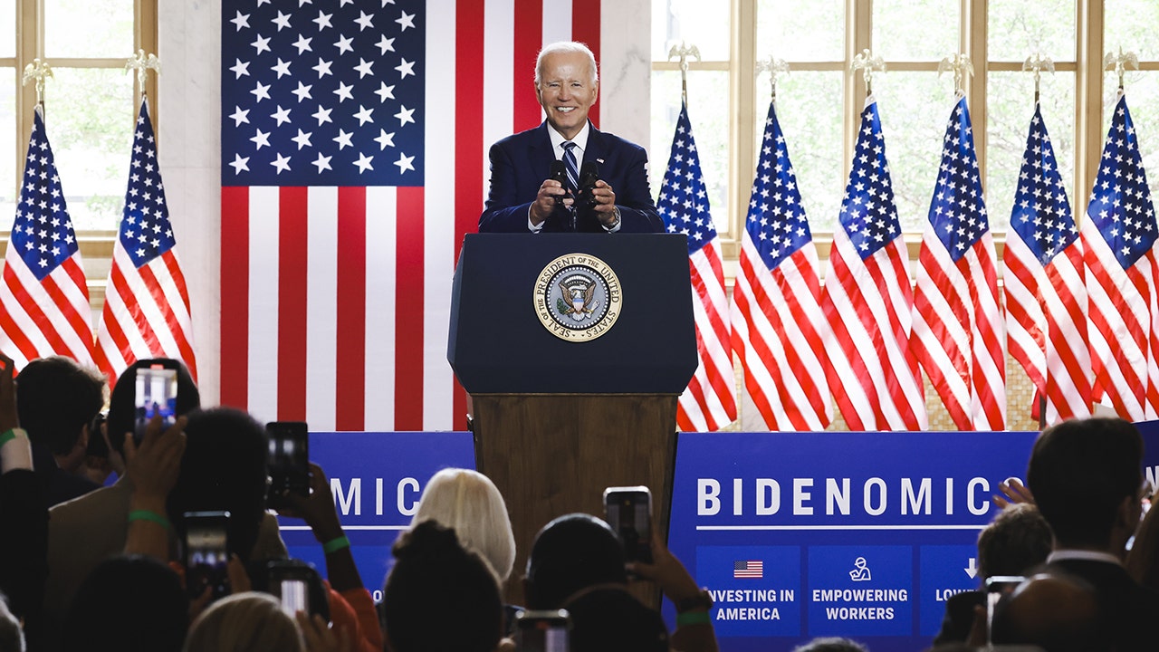 Harvard economist explains 'Bidenomics' after president touts economy in speech: ‘People aren’t happy’